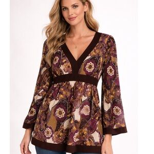 INC LARGE Purple and Gold V-Neck top EUC